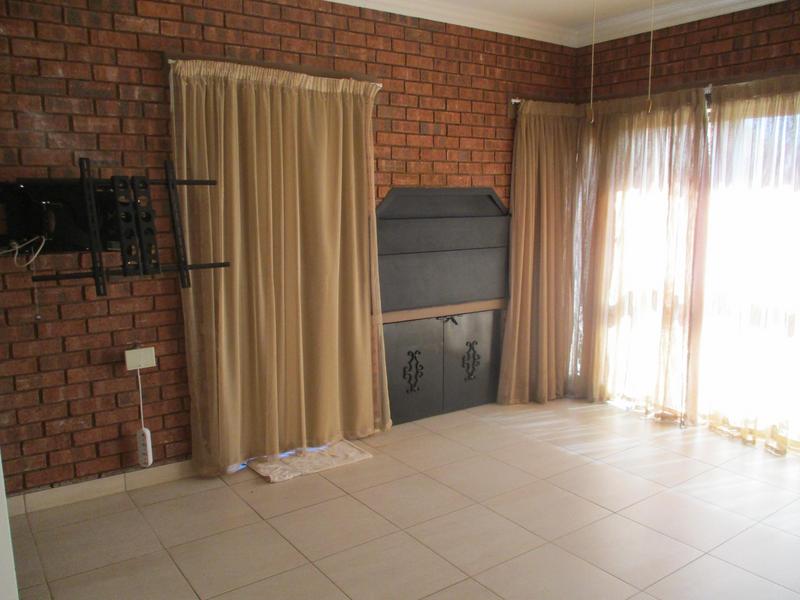 3 Bedroom Property for Sale in Dan Pienaar Free State